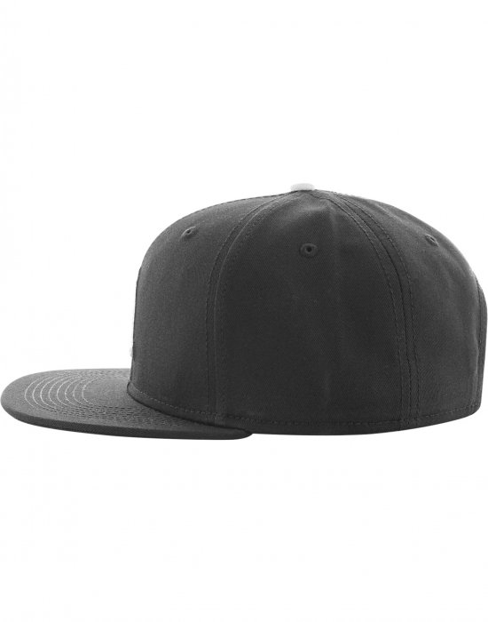 Шапка с козирка в сиво Letter Snapback W, Urban Classics, Шапки с козирка - Complex.bg