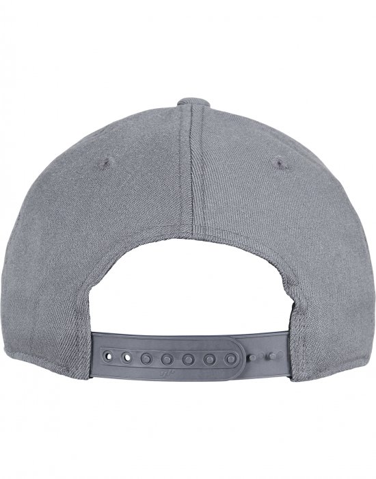 Шапка с козирка в сиво 110 Fitted Snapback, Urban Classics, Шапки с козирка - Complex.bg