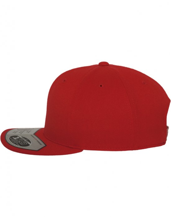 Шапка с козирка в червено 110 Fitted Snapback, Urban Classics, Шапки с козирка - Complex.bg