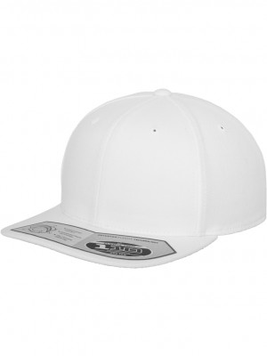 Шапка с козирка в бяло 110 Fitted Snapback 