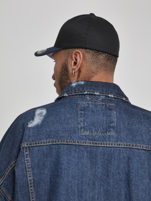 Шапка с козирка в черно Flexfit Wooly Combed  Шапка с козирка в черно Flexfit Wooly Combed