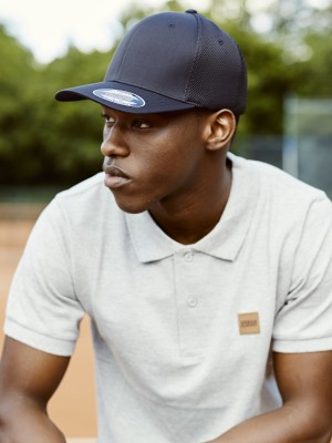 Шапка с козирка в тъмносиньо Flexfit Tactell Mesh  Шапка с козирка в тъмносиньо Flexfit Tactell Mesh