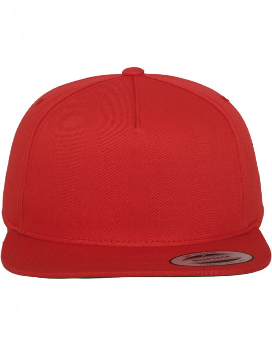 Шапка с козирка в червено Classic 5 Panel Snapback, Urban Classics, Шапки с козирка - Complex.bg