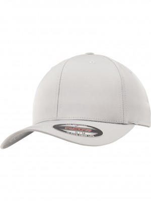 Шапка с козирка в бяло Tech Flexfit  Шапка с козирка в бяло Tech Flexfit