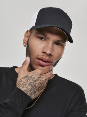 Шапка с козирка в черно и бяло Flexfit Ultrafibre & Airmesh  Шапка с козирка в черно и бяло Flexfit Ultrafibre & Airmesh