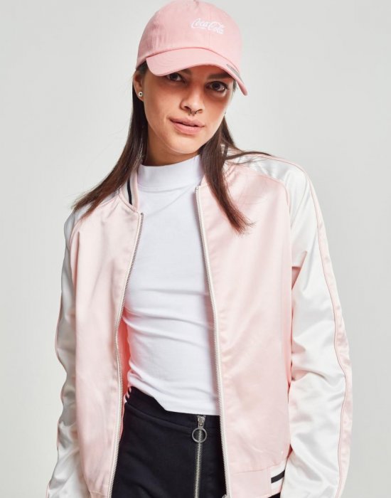 Шапка с козирка MERCHCODE Coca Cola Logo в розово, MERCHCODE, Шапки с козирка - Complex.bg
