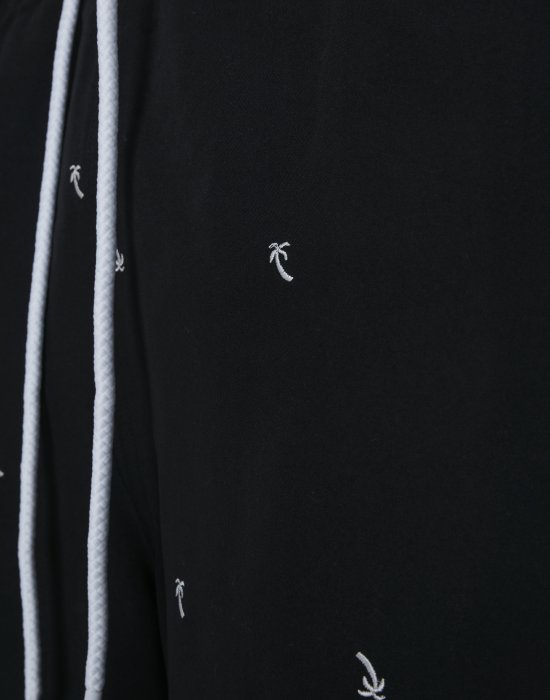 Мъжки бански в черно с бели палми Urban Classics Embroidery, Urban Classics, Къси панталони - Complex.bg