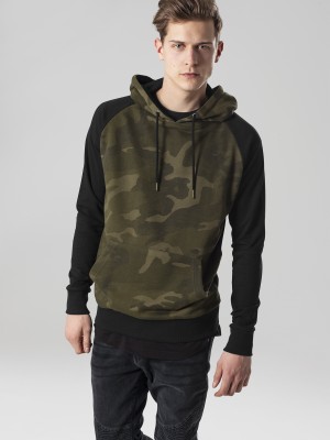 Мъжки суичър в цвят камуфлаж Urban Classics Camo Contrast Raglan Hoody 
