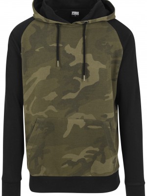 Мъжки суичър в цвят камуфлаж Urban Classics Camo Contrast Raglan Hoody 