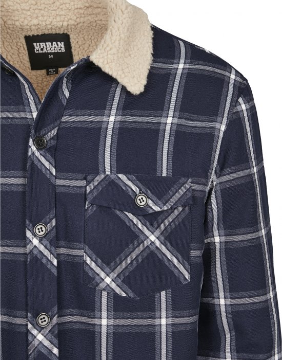 Мъжко тънко яке Urban Classics Sherpa Lined Shirt в тъмносин цвят, Urban Classics, Якета Пролет / Есен - Complex.bg