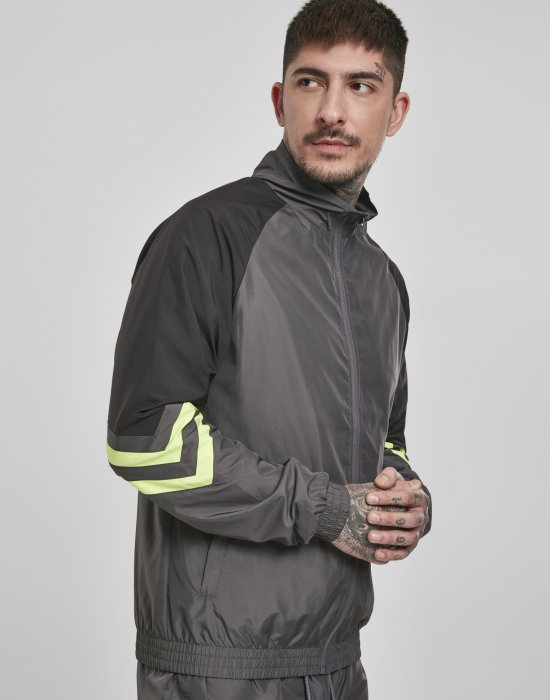 Мъжко яке в сиво и черно от Urban Classics Block Sport Track Jacket, Urban Classics, Якета Пролет / Есен - Complex.bg