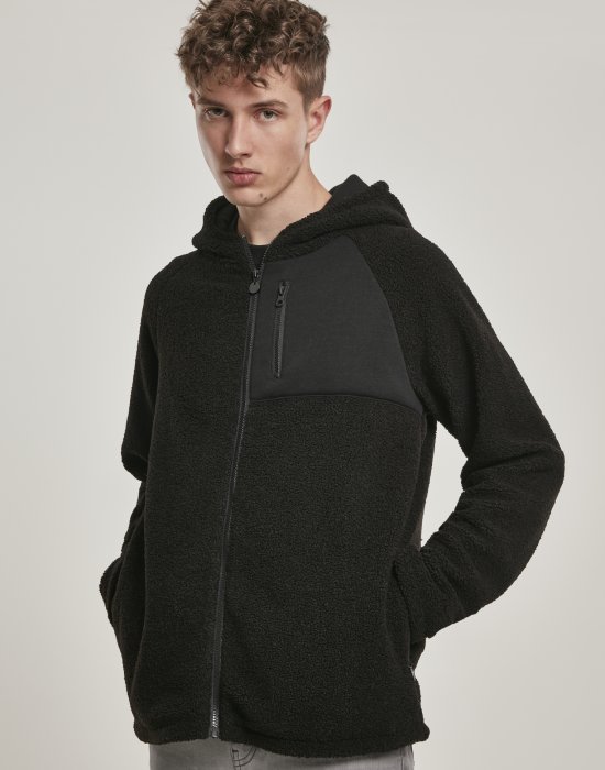 Мъжко яке в черно от Urban Classics Hooded Sherpa Zip, Urban Classics, Зимни якета - Complex.bg