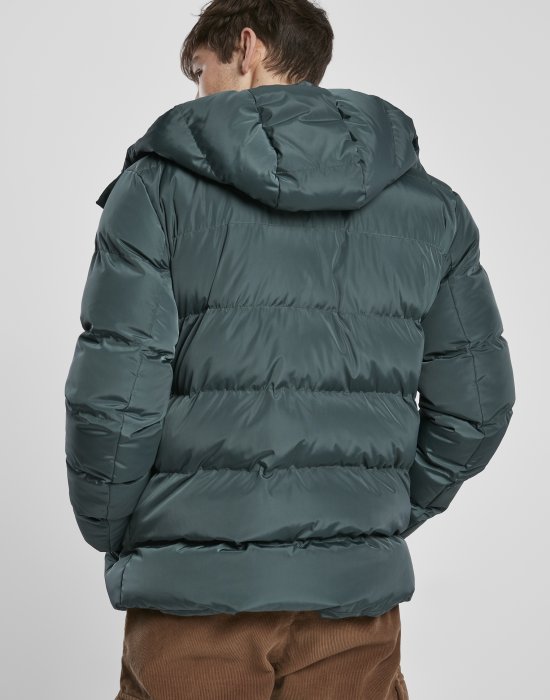 Мъжко яке в тъмнозелено от Urban Classics Hooded Puffer, Urban Classics, Зимни якета - Complex.bg