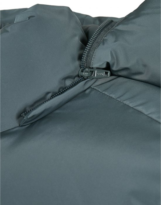 Мъжко яке в тъмнозелено от Urban Classics Hooded Puffer, Urban Classics, Зимни якета - Complex.bg