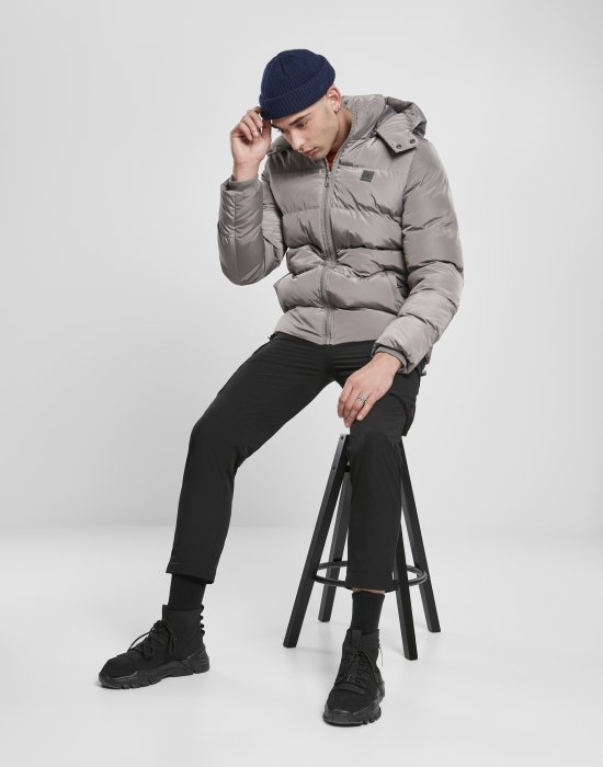 Мъжко яке в сиво от Urban Classics Hooded Puffer, Urban Classics, Зимни якета - Complex.bg