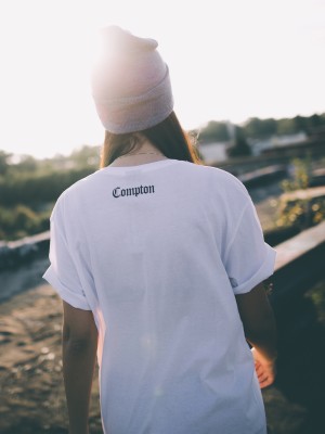 Мъжка тениска Mister Tee Compton бял цвят Мъжка тениска Mister Tee Compton бял цвят