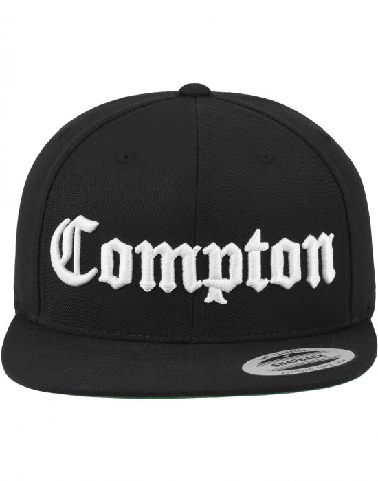 Черна шапка с козирка Compton Snapback, Mister Tee, Шапки с козирка - Complex.bg