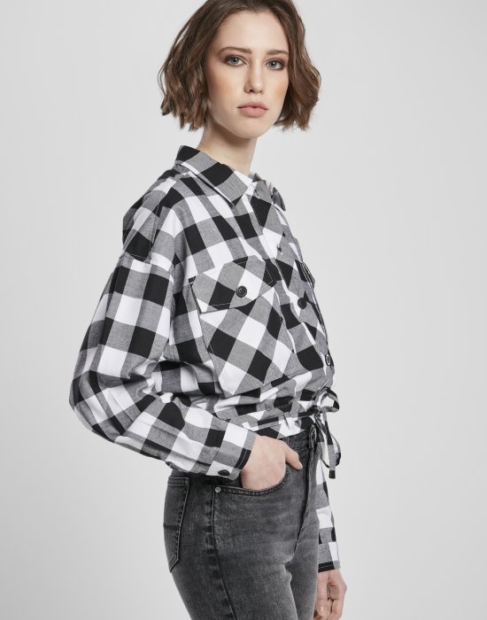 Дамска карирана риза в черно и бяло Urban Classics Ladies Short Oversized Check, Urban Classics, Блузи - Complex.bg