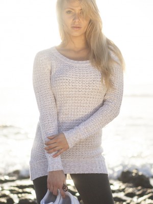 Дамски пуловер в бяло Urban Classics Ladies Long Wideneck Sweater  Дамски пуловер в бяло Urban Classics Ladies Long Wideneck Sweater