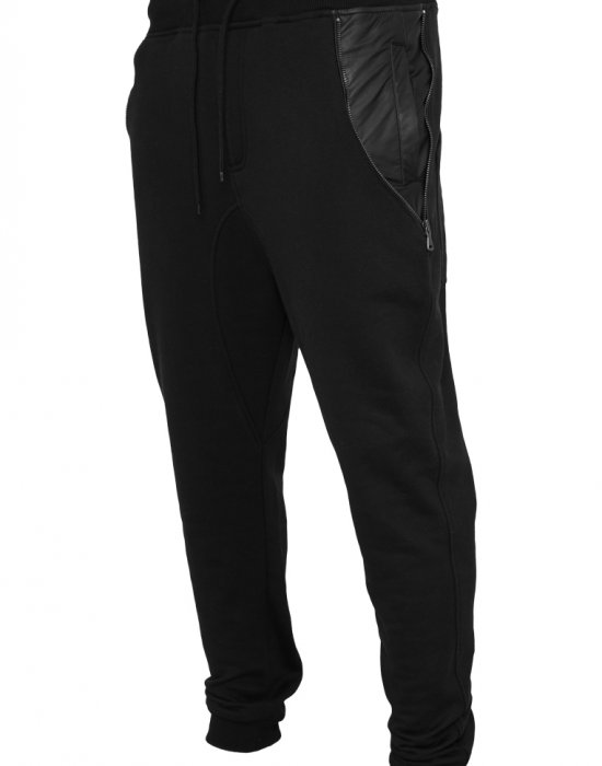 Мъжки спортен панталон в черно Urban Classics Side Zip Leather Pocket Sweatpant, Urban Classics, Панталони - Complex.bg