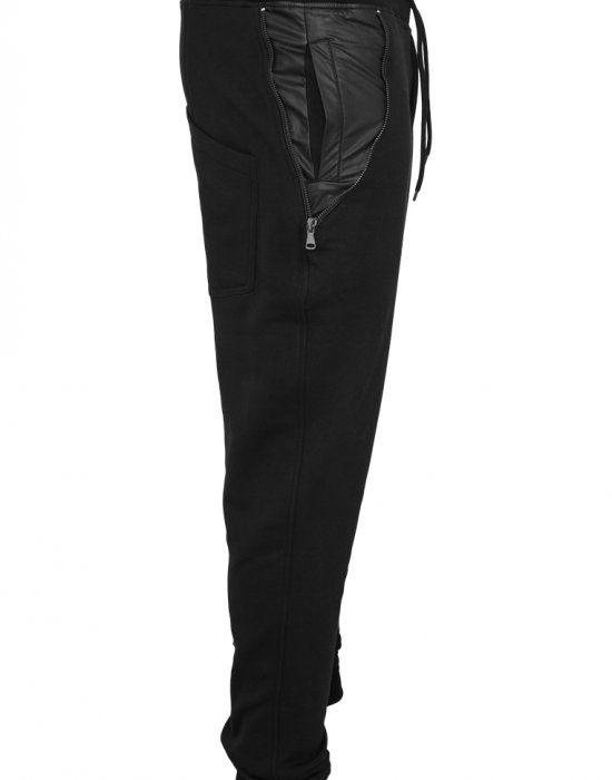 Мъжки спортен панталон в черно Urban Classics Side Zip Leather Pocket Sweatpant, Urban Classics, Панталони - Complex.bg