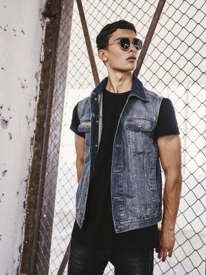 Мъжко дънково яке без ръкави в светлосиньо Urban Classics Denim Vest