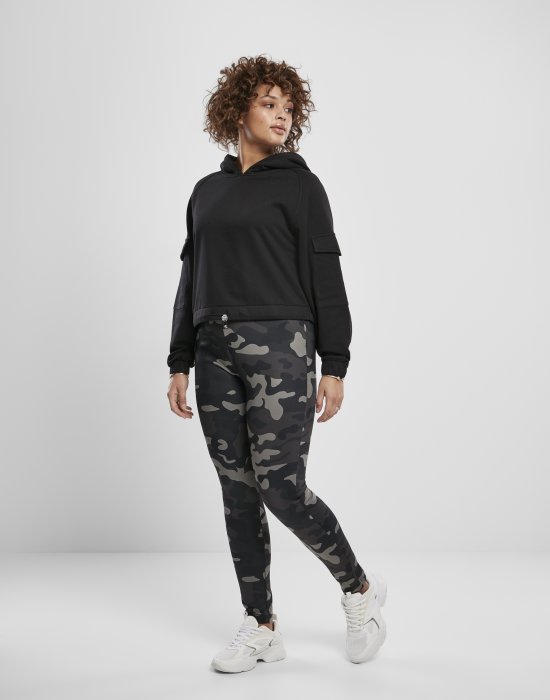 Дамски клин в сиво с камуфлажни шарки Urban Classics  Ladies High Waist Camo Tech Leggings, Urban Classics, Клинове - Complex.bg