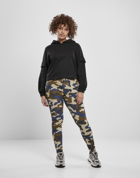 Дамски клин в цвят маслина с камуфлажни шарки Urban Classics Ladies High Waist Camo Tech Leggings, Urban Classics, Клинове - Complex.bg