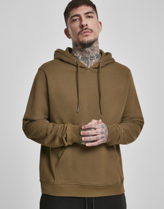 Купи Мъжки суичър в цвят маслина Urban Classics Basic Terry Hoodie, Urban Classics, Суичъри онлайн - Complex.bg Мъжки суичър в цвят маслина Urban Classics Basic Terry Hoodie, Urban Classics, Суичъри - Complex.bg