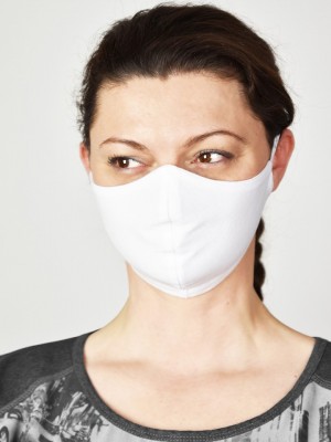 Защитна маска за лице в бял цвят