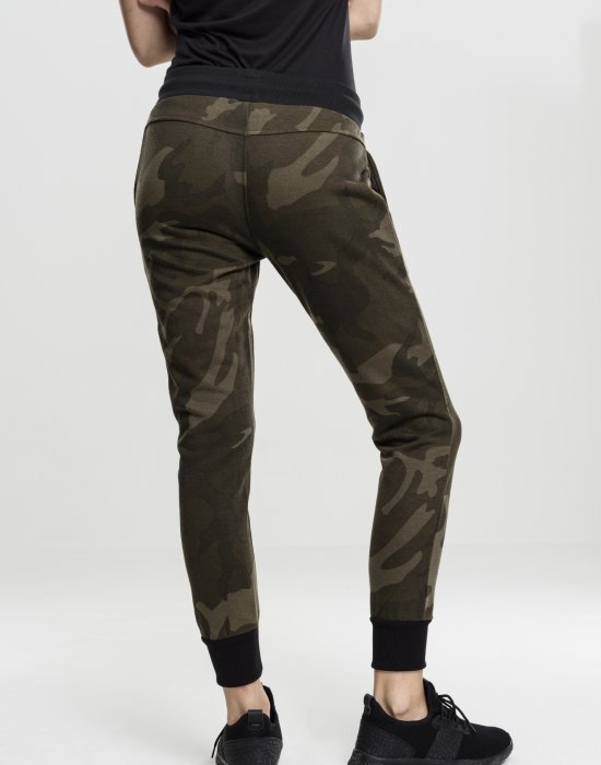Дамски панталон в цвят маслина Urban Classics Ladies Camo Terry Pants, Urban Classics, Панталони - Complex.bg