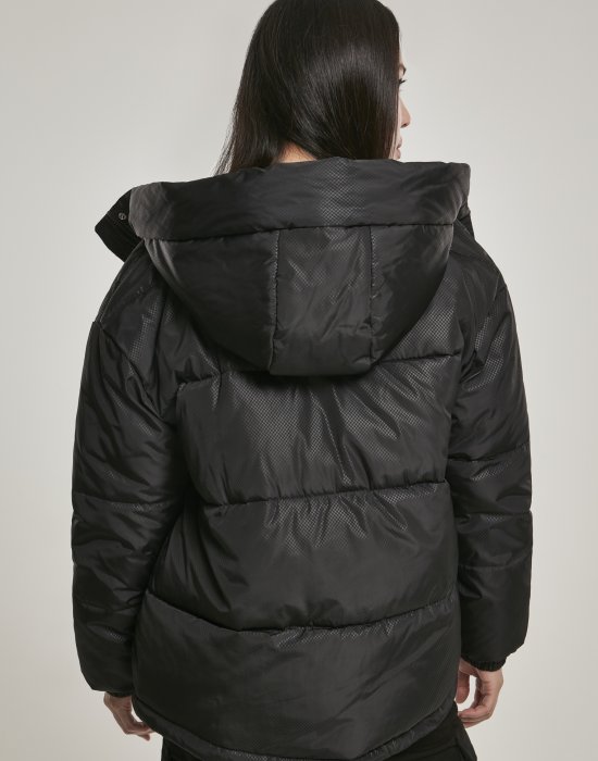 Дамско яке в черно Urban Classics Ladies Oversized Hooded Puffer, Urban Classics, Жени - Complex.bg