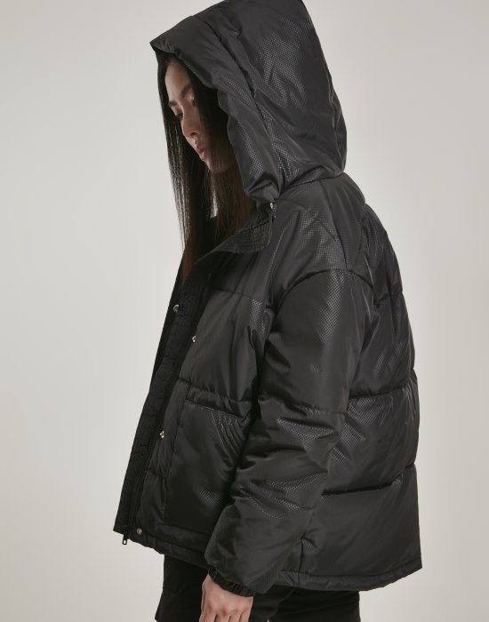 Дамско яке в черно Urban Classics Ladies Oversized Hooded Puffer, Urban Classics, Жени - Complex.bg