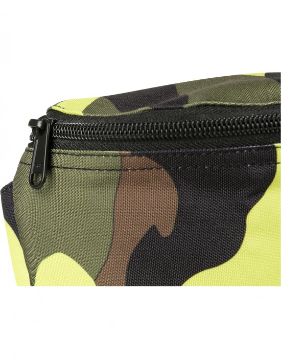 Чанта за рамо в жълт камуфлаж URBAN CLASSICS CAMO HIP-BAG FROZENYELLOW CAMO, Urban Classics, Чанти и Раници - Complex.bg