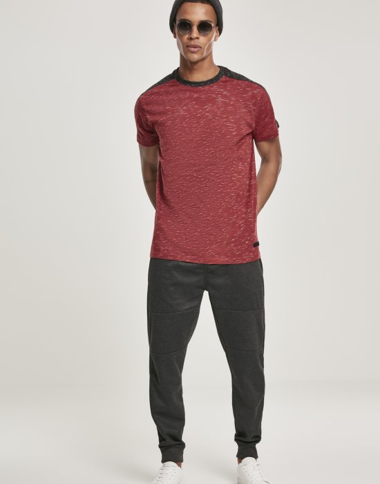 Купи Мъжка тениска в мраморно червен цвят Southpole Shoulder Panel Tech Tee marled red, Southpole, Тениски онлайн - Complex.bg Мъжка тениска в мраморно червен цвят Southpole Shoulder Panel Tech Tee marled red, Southpole, Тениски - Complex.bg