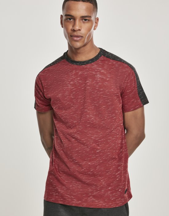 Купи Мъжка тениска в мраморно червен цвят Southpole Shoulder Panel Tech Tee marled red, Southpole, Тениски онлайн - Complex.bg Мъжка тениска в мраморно червен цвят Southpole Shoulder Panel Tech Tee marled red, Southpole, Тениски - Complex.bg