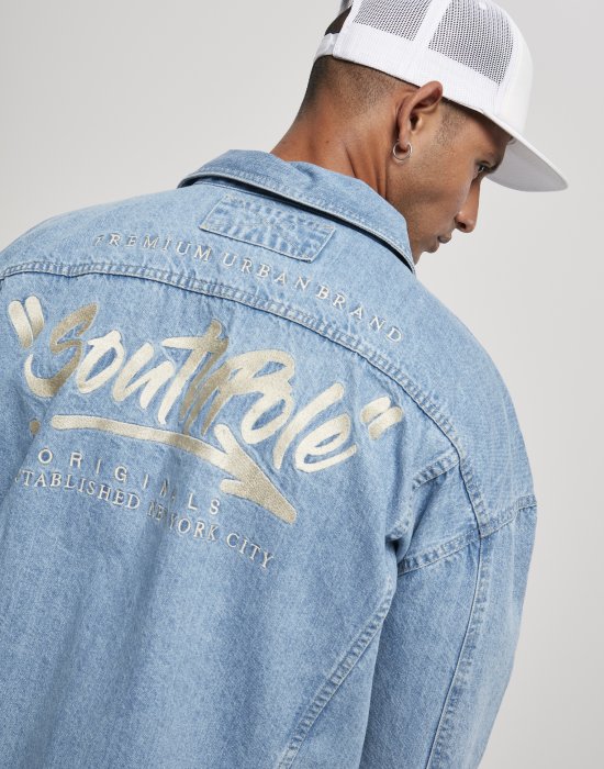 Мъжко дънково яке в син цвят Southpole Script Denim Jacket mid blue, Southpole, Якета Пролет / Есен - Complex.bg