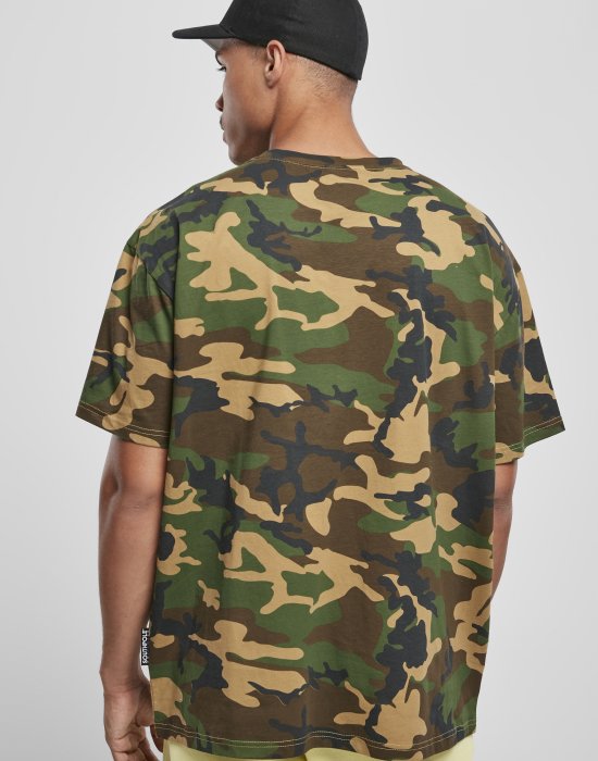 Мъжка тениска в камуфлажен цвят Southpole Short Sleeve Tee korean camo, Southpole, Тениски - Complex.bg