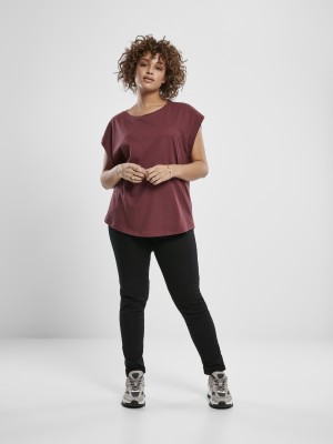 Дамска тениска в тъмночервен цвят Urban Classics Ladies Basic Shaped Tee cherry 