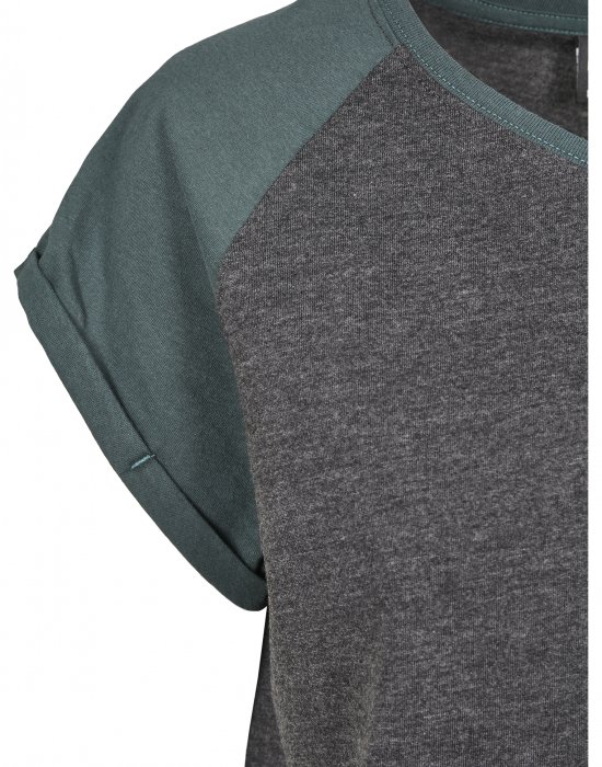 Дамска тениска с реглан ръкави в тъмносиво и тъмнозелено Urban Classics Ladies Contrast Raglan Tee charcoal/bottlegreen, Urban Classics, Тениски - Complex.bg