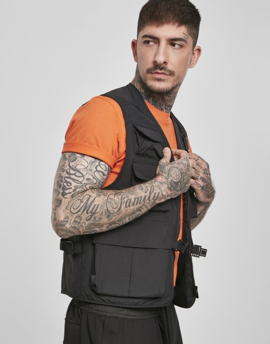 Мъжко яке без ръкави в черно от Urban Classics Tactical Vest, Urban Classics, Якета - Complex.bg