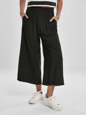 Дамски панталон в черно Urban Classics Ladies Wide Viscose Culotte