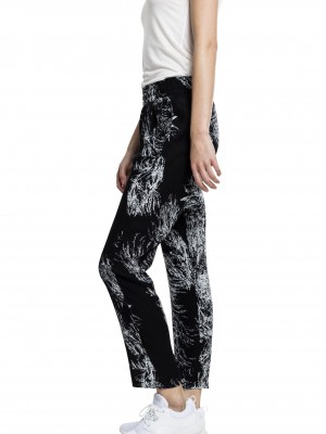 Дамски панталони Urban Classics Ladies Beach Pants limb 