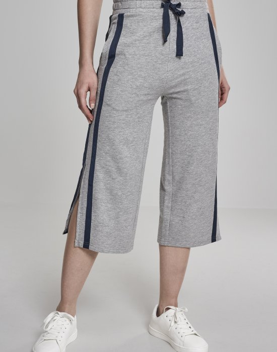 Дамски панталони в сив цвят Urban Classics Ladies Taped Terry Culotte grey/navy, Urban Classics, Панталони - Complex.bg
