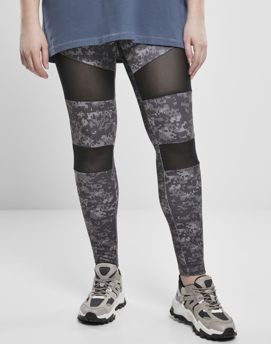 Дамски клин на дигитални камуфлажни шарки в сиво Urban Classics Ladies Camo Tech Mesh Leggings, Urban Classics, Клинове - Complex.bg