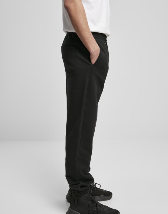 Мъжко долнище в черен цвят Urban Classics Basic Sweatpants 2.0, Urban Classics, Долнища - Complex.bg