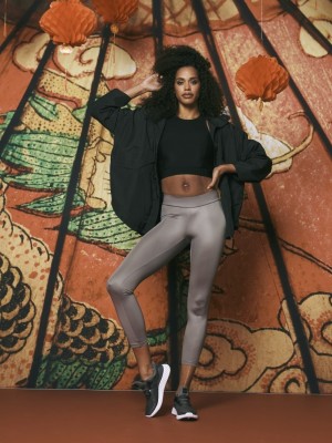 Дамски клин в сив цвят Urban Classics Ladies Imitation Leather Leggings 