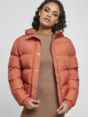 Дамско яке в цвят корал Urban Classics Hooded Puffer redearth  Дамско яке в цвят корал Urban Classics Hooded Puffer redearth