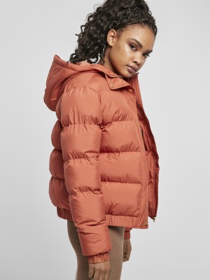 Дамско яке в цвят корал Urban Classics Hooded Puffer redearth  Дамско яке в цвят корал Urban Classics Hooded Puffer redearth