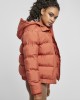 Дамско яке в цвят корал Urban Classics Hooded Puffer redearth, Urban Classics, Якета - Complex.bg